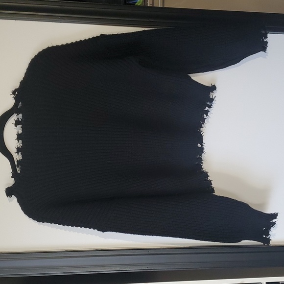 BLACK FRINGE SWEATER - Picture 4 of 5